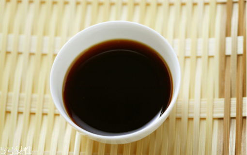 激光點痣碰水了怎么辦？激光點痣后不要吃感光食物