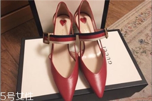 gucci鞋子偏大嗎？全球時(shí)尚博主都在瘋搶這款鞋