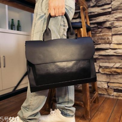 瘋馬皮怎么保養(yǎng)？這樣保養(yǎng)可以用一輩子