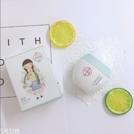 孔鳳春輕透素顏水粉霜好用嗎？國(guó)貨平價(jià)彩妝底妝