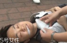 癲癇發(fā)作時怎么辦？讓他安靜地做一個抽搐的患者
