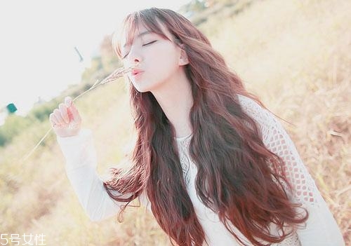 脖子后面有痣好嗎？激光冷凍祛痣易導(dǎo)致癌變