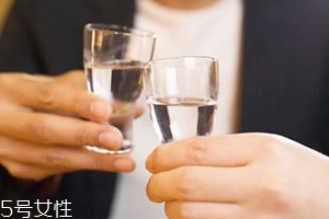 喝多少酒算安全？有基因缺陷的中國人最好不要喝