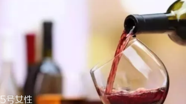痛風(fēng)得病為什么低齡化？過量飲用含糖飲料