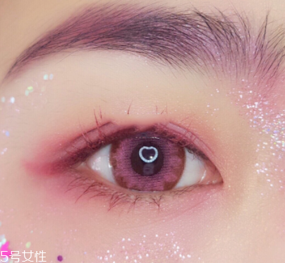 兔子腮紅怎么畫才可愛？中年少女必備腮紅畫技