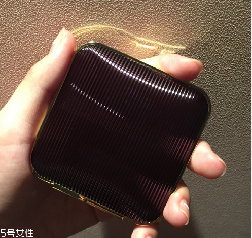 黑皮膚用什么顏色的腮紅？腮紅的作用