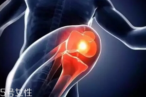 關節(jié)有響聲是病嗎？兩種情況區(qū)別對待