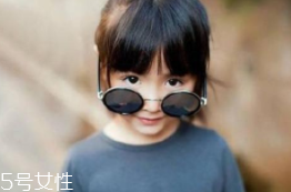 Jasper戴墨鏡，這樣扮酷讓孩子更自信！
