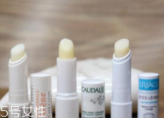 潤唇膏能用多長時間？打開后只能用3個季度