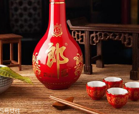 白酒加熱酒精會揮發(fā)嗎？白酒加熱后再喝危害少