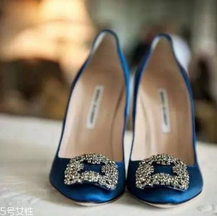 manolo blahnik是幾線品牌？高跟鞋中的貴族品牌