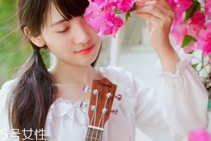 紅花逍遙片要吃多久？依據(jù)個人實際情況定