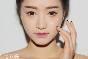 妝前乳致痘嗎？長(zhǎng)痘體質(zhì)不要用妝前乳
