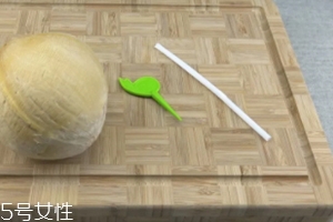 泰國烤椰子多少錢一個？味道非常特別
