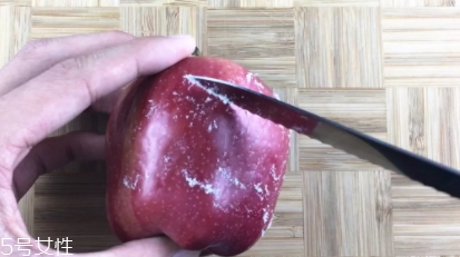 花牛蘋果的果蠟怎么清洗？其實(shí)沒有危害