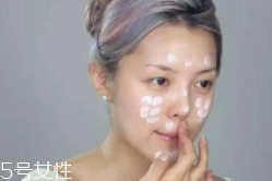 面霜有哪些涂抹方法？有些不適合點(diǎn)涂