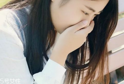 長期干咳是什么原因？可能是這種癌癥的征兆