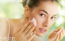 硅膠的潔面儀好用嗎？不要使用過多