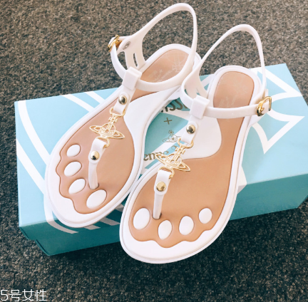 melissa果凍鞋好穿嗎？當(dāng)下最時(shí)髦的鞋子