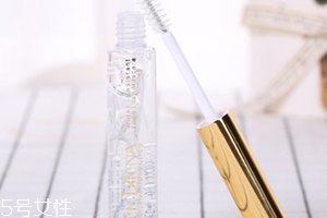 睫毛雨衣怎么用？用在睫毛膏之后