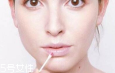 口紅掉色怎么辦？這5招可以救救唇色