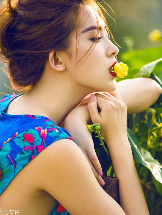 眼影怎么畫會(huì)自然好看？眼影顏色這樣搭配最好看