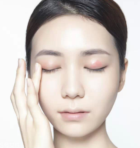 眼影怎么畫會(huì)自然好看？眼影顏色這樣搭配最好看