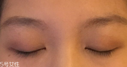 眼影怎么畫會(huì)自然好看？眼影顏色這樣搭配最好看