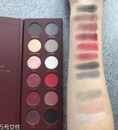 zoeva眼影多少錢？zoeva queens guard眼影盤試色