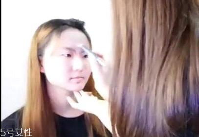 內(nèi)雙怎么畫眼線？?jī)?nèi)雙眼皮畫眼妝技巧