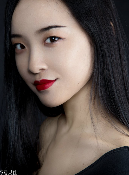 內(nèi)雙怎樣畫(huà)眼線成外雙？單眼皮內(nèi)雙女生福音