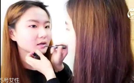 內(nèi)雙怎么畫眼線？?jī)?nèi)雙眼皮畫眼妝技巧