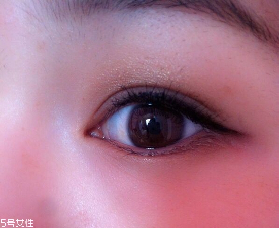 內(nèi)雙怎么畫眼線？?jī)?nèi)雙眼皮畫眼妝技巧