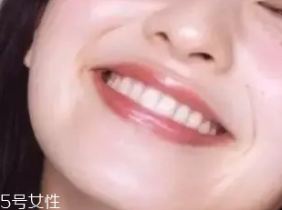 中年女性如何挑選口紅色號？帶藍(lán)色調(diào)唇色最美