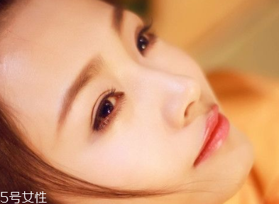 蓓昂斯卸妝水可以卸眼唇嗎？卸除眼妝小貼士