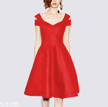 冬天紅色衣服怎么搭配？冬天就要紅