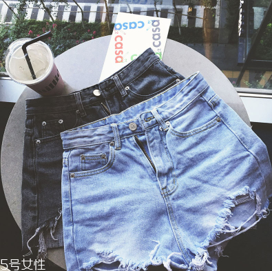 冬天怎么穿暖和又顯瘦？杜絕臃腫美美過(guò)一冬