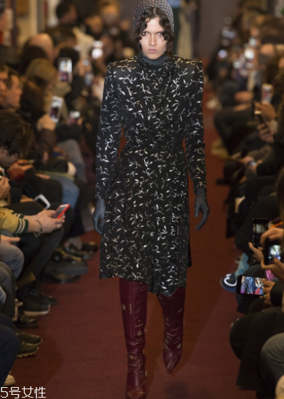 vetements2018秋冬系列服裝怎么樣_好看嗎？