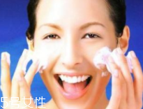 洗臉時一定要順時針嗎？只是一種習(xí)慣