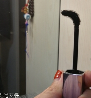 美寶蓮彎彎睫毛膏怎么樣？新品首發(fā)彎彎睫毛膏評測