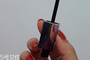 美寶蓮彎彎睫毛膏怎么用？想怎么彎就怎么彎