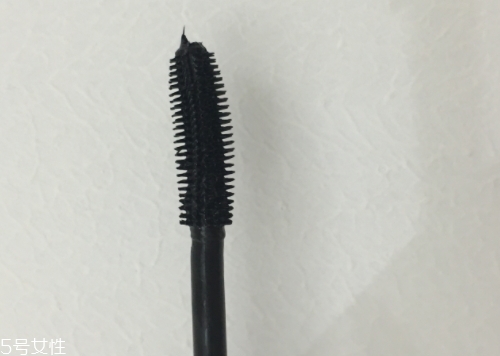 美寶蓮彎彎睫毛膏怎么用？想怎么彎就怎么彎