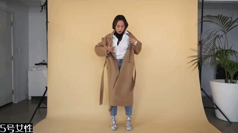 高領(lǐng)毛衣搭配女圖片 16種風(fēng)格任你挑 高領(lǐng)毛衣搭配女圖片 16種風(fēng)格任你挑