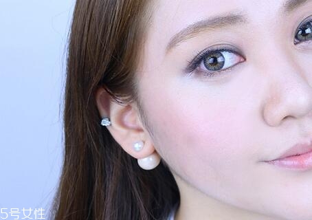 西柚色眼影怎么畫？教你畫高冷女神妝容