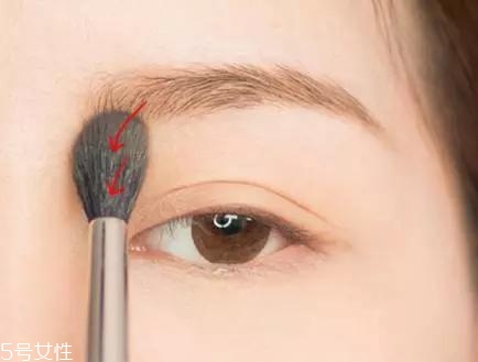 網(wǎng)紅的妝都是怎么化的？論女生眼妝的重要性