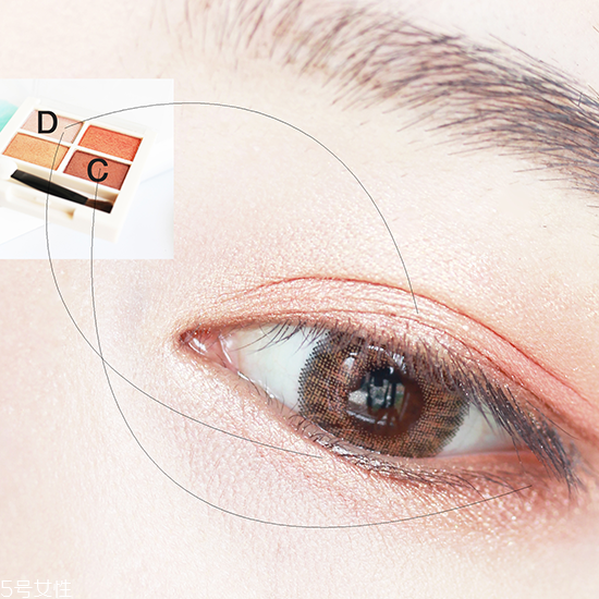 名創(chuàng)優(yōu)品眼影好用嗎？韓系貓眼妝的畫法