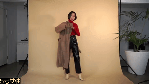 高領(lǐng)毛衣搭配女圖片 16種風(fēng)格任你挑 高領(lǐng)毛衣搭配女圖片 16種風(fēng)格任你挑