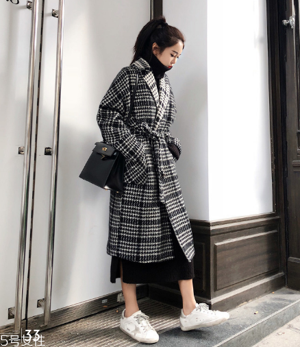 大衣買回來(lái)要洗嗎？這些衣服新買回來(lái)一定要洗
