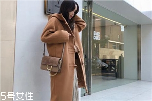 大衣上的霉點(diǎn)怎么去除？這樣做霉點(diǎn)輕松去除