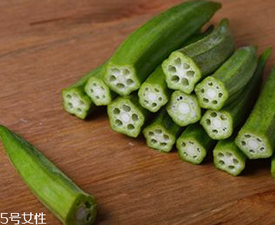 吃秋葵能喝酒嗎？炎夏秋葵忌和啤酒同食